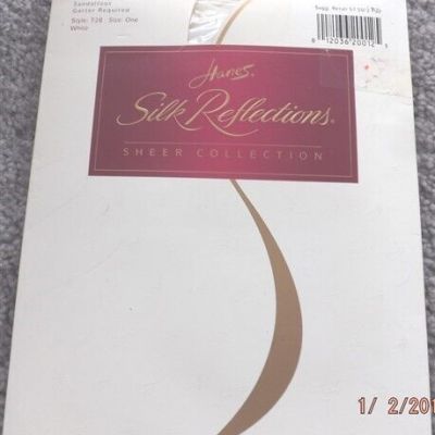 Vintage Hanes Silk Reflections Size One White
